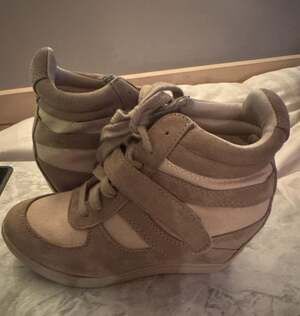 Unbranded Wedge Sneakers Size 7 Beige Suede High Top